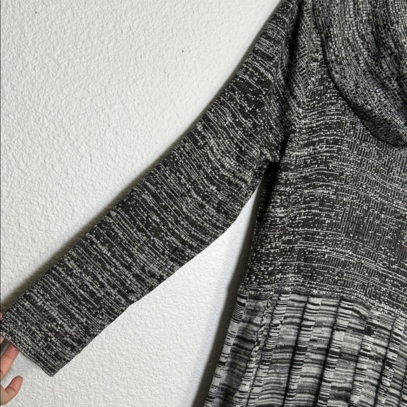 Calvin Klein Women’s 2X Gray Marled Knit Cowl Neck Long Sleeve Sweater Dress - Picture 4 of 10